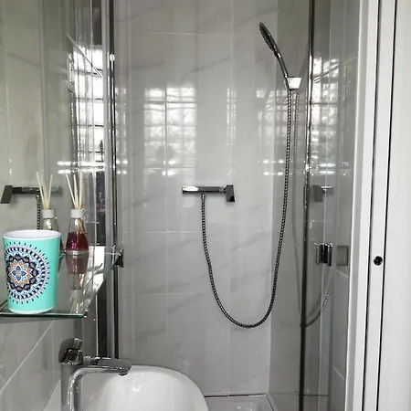 Pensión Sunshine Bagneux (Hauts-de-Seine)